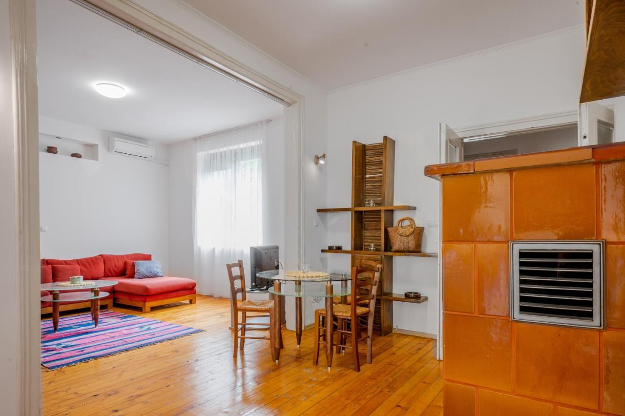 Sofia'S Vintage Gem: Spacious 2Bd Flat On Solunska Apartment Luaran gambar